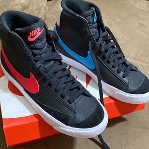 Nike Blazer Mid 77